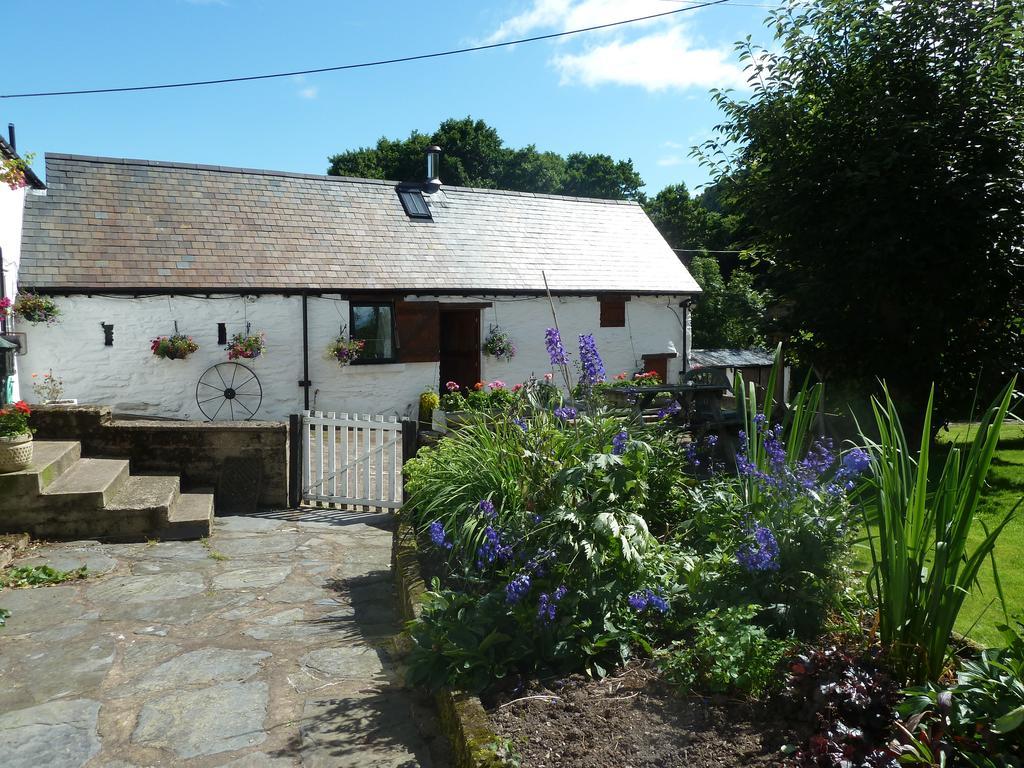 Dee Valley Cottages Ланголен Екстериор снимка