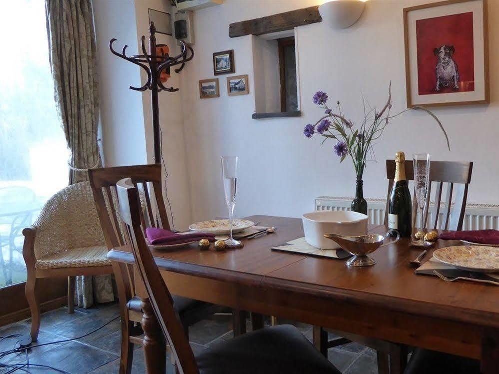 Dee Valley Cottages Ланголен Екстериор снимка