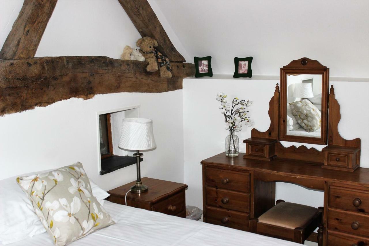 Dee Valley Cottages Ланголен Екстериор снимка