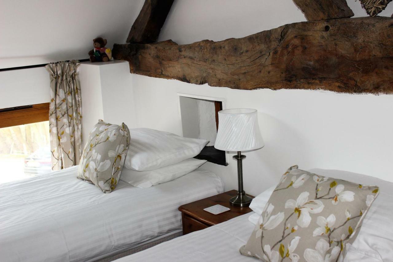 Dee Valley Cottages Ланголен Екстериор снимка